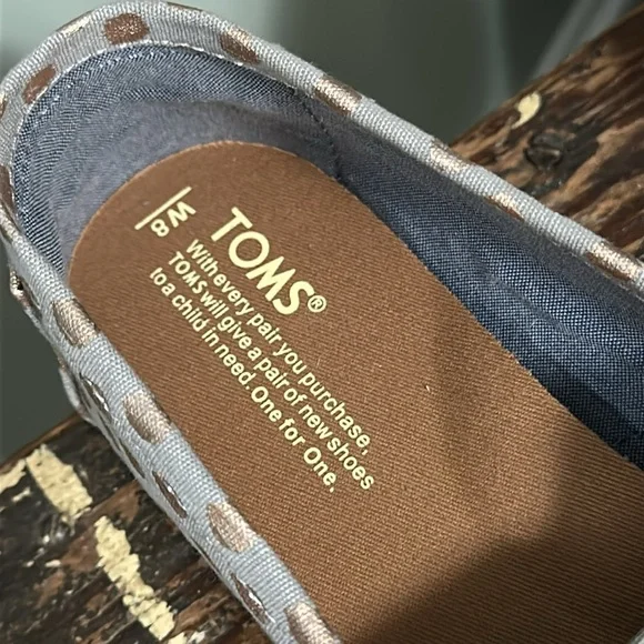 NWOT TOMS Classic Drizzle Grey/Rose Gold Foil Polka Dot Slip-Ons - Picture 7 of 13